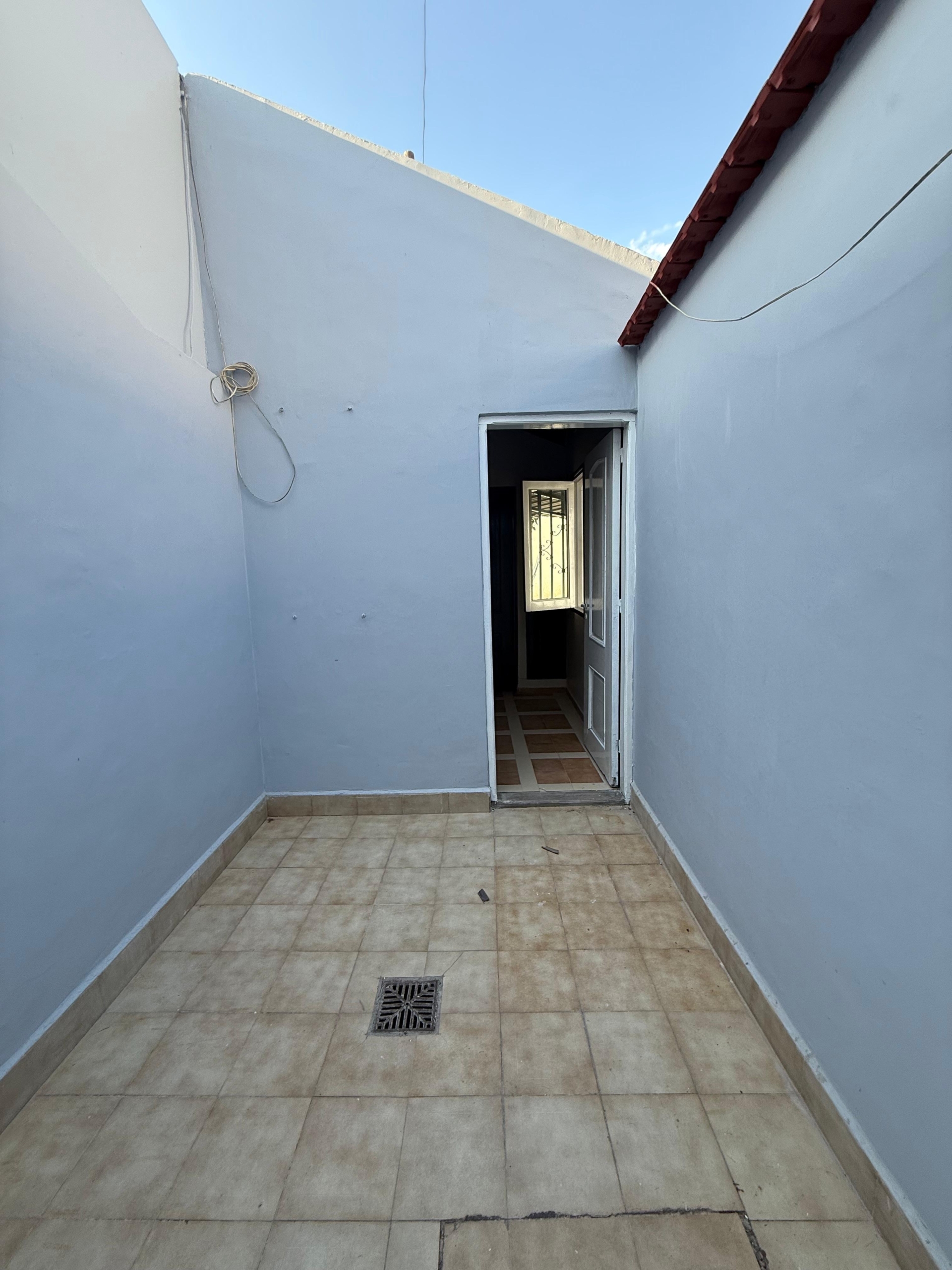 c16057a6-024d-4dc0-8c74-abe1a02f4583