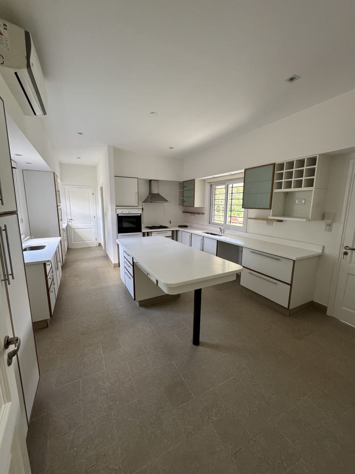 46f5516f-5629-46c6-adf2-01d92861f7cc