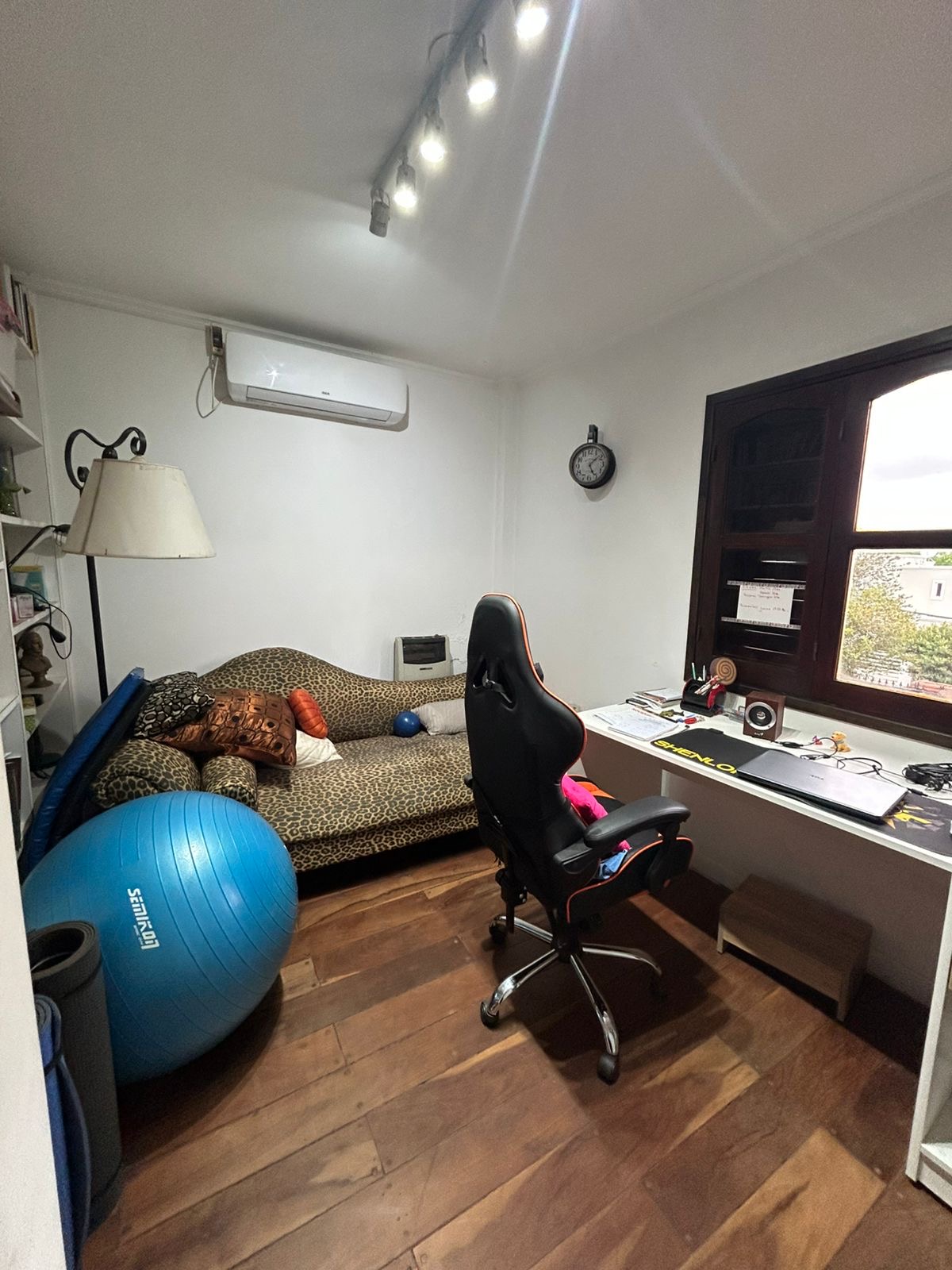 4a2ee8e2-2b2a-49aa-935f-429f33bcd9de