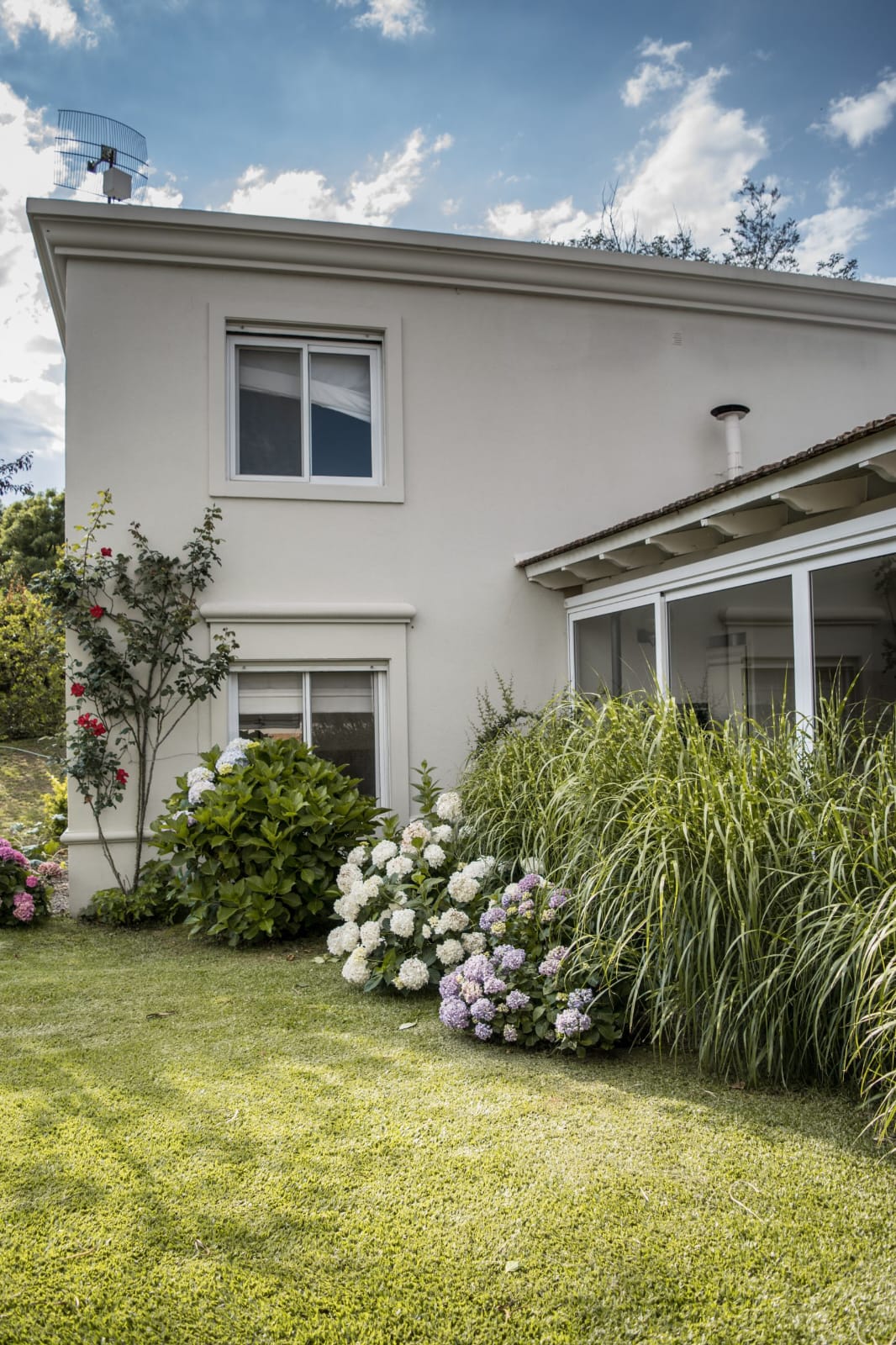 6a827b27-f74d-422a-985f-d4c5b9ff4376