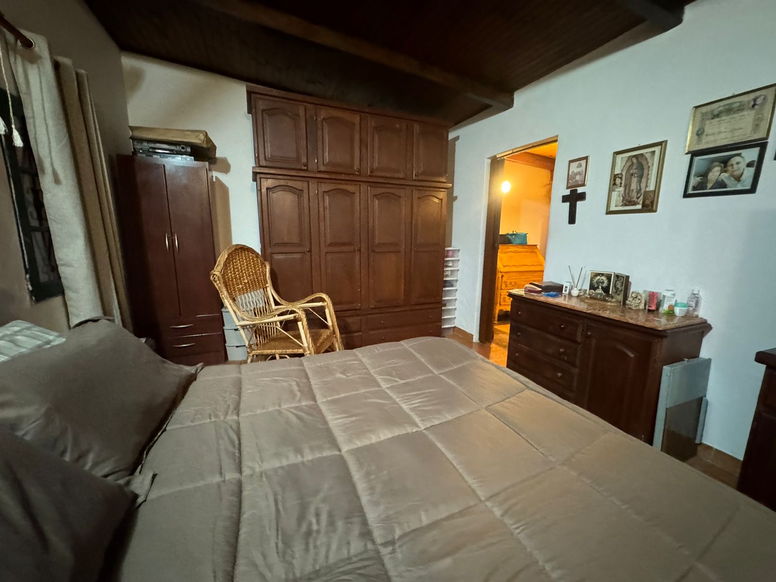 74fa142c-cdf0-4efb-b33f-6204877570f4