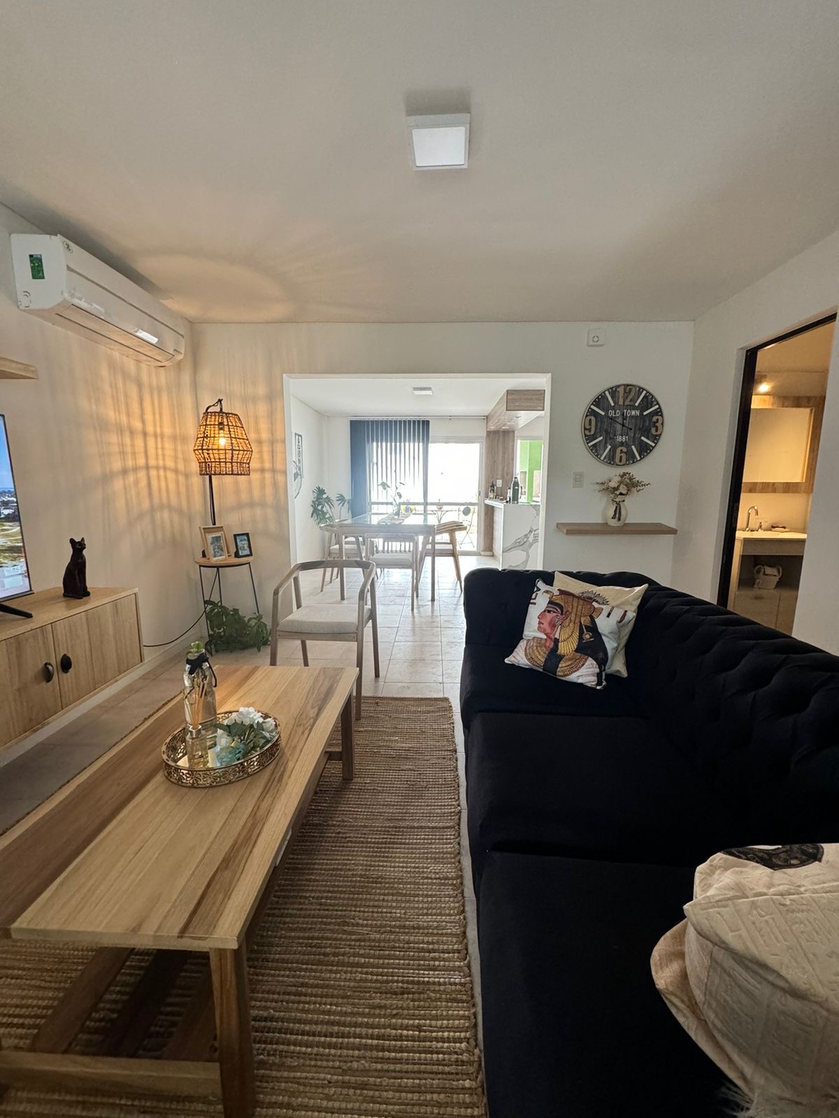 caf640cc-d43e-4a97-9568-55903d916419