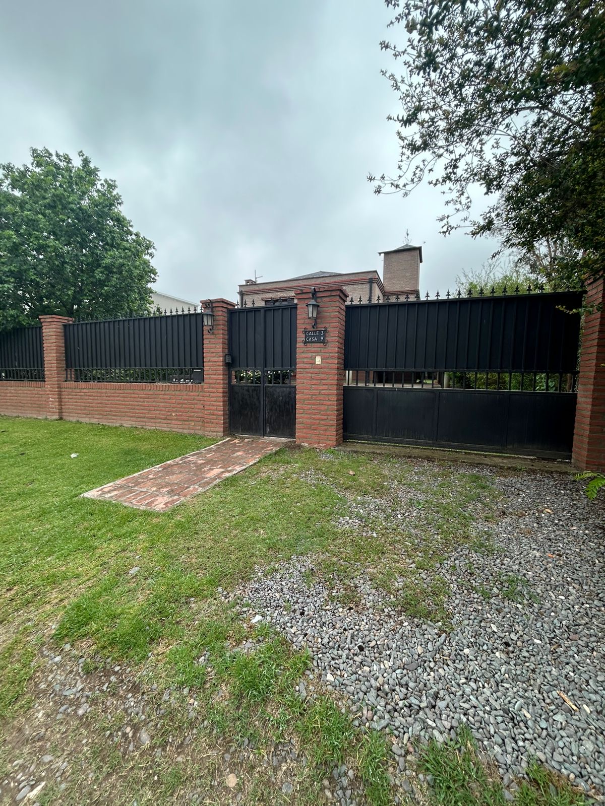 d01ce554-68f2-4024-a649-9e3e967555f0