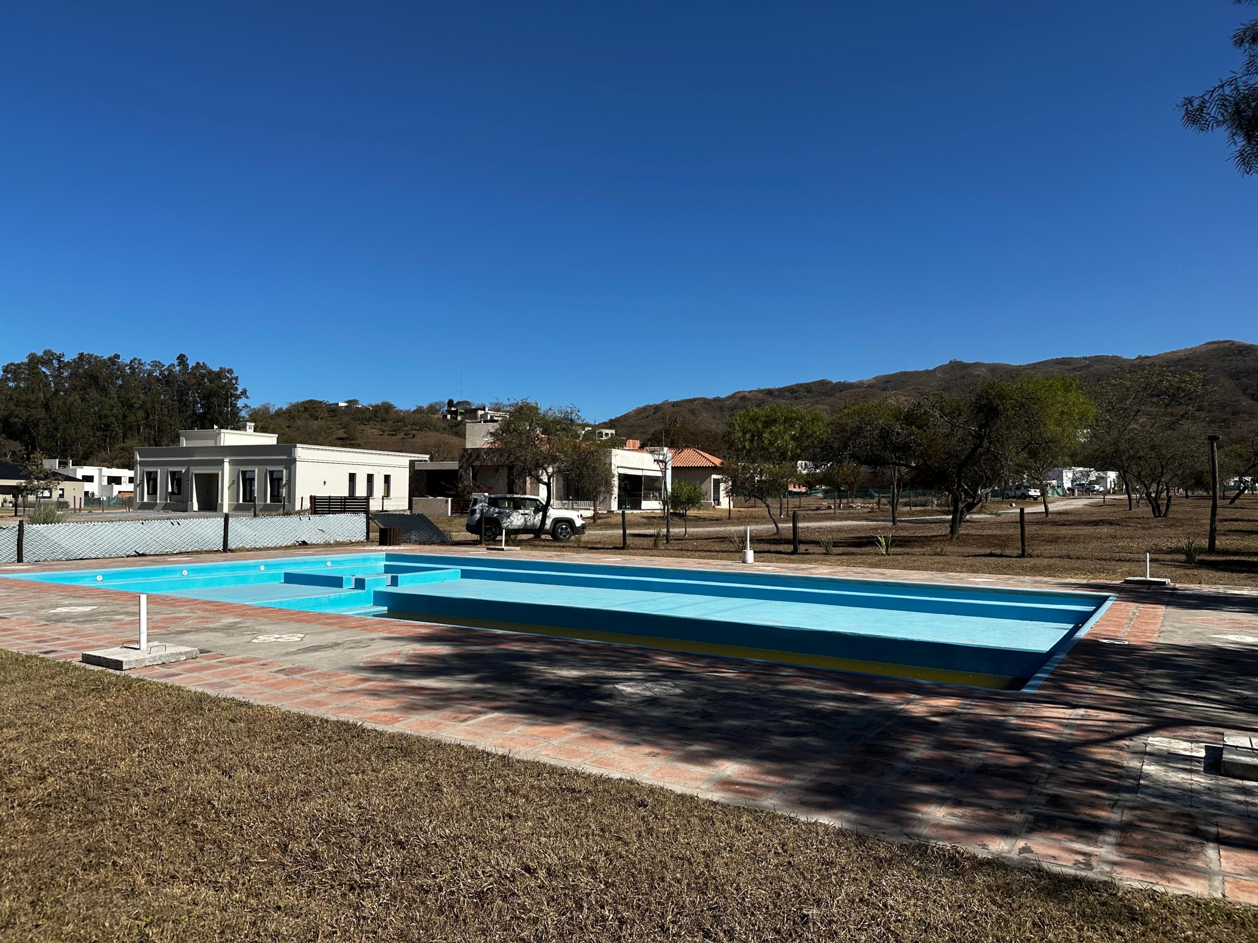 d075d30f-ffbe-4d43-88e6-8e2a3403e61e