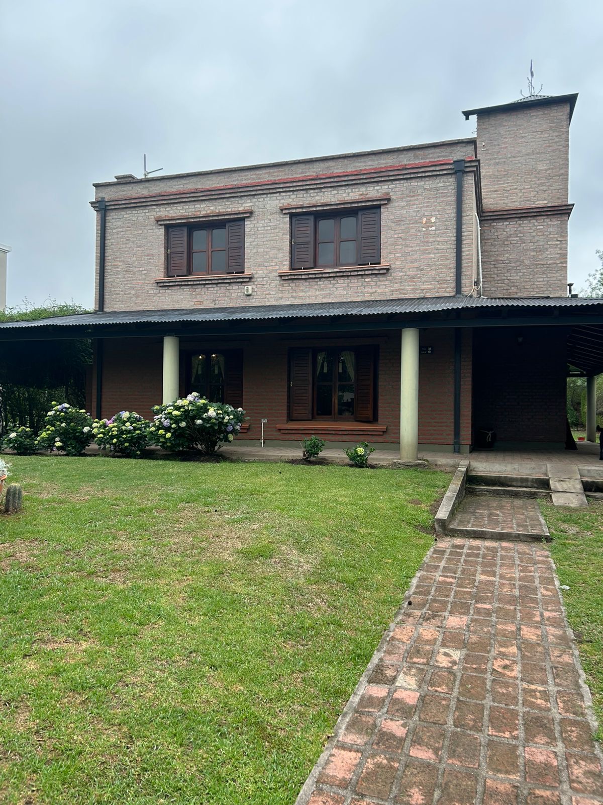 d6ac1d5a-ed8b-4519-8428-706d2174668f