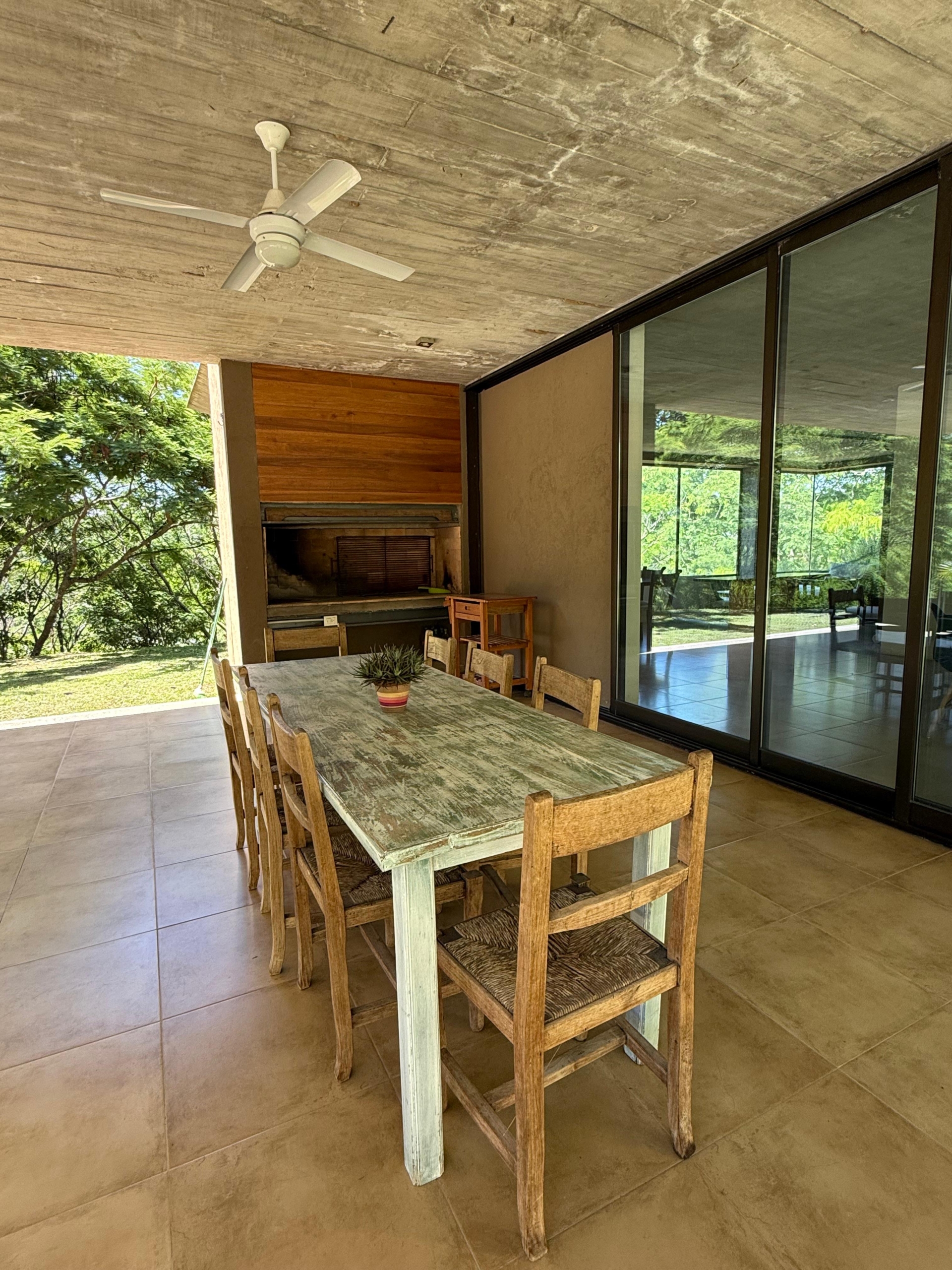 1c975a85-9e80-43b4-bae0-7d9a1014f22b