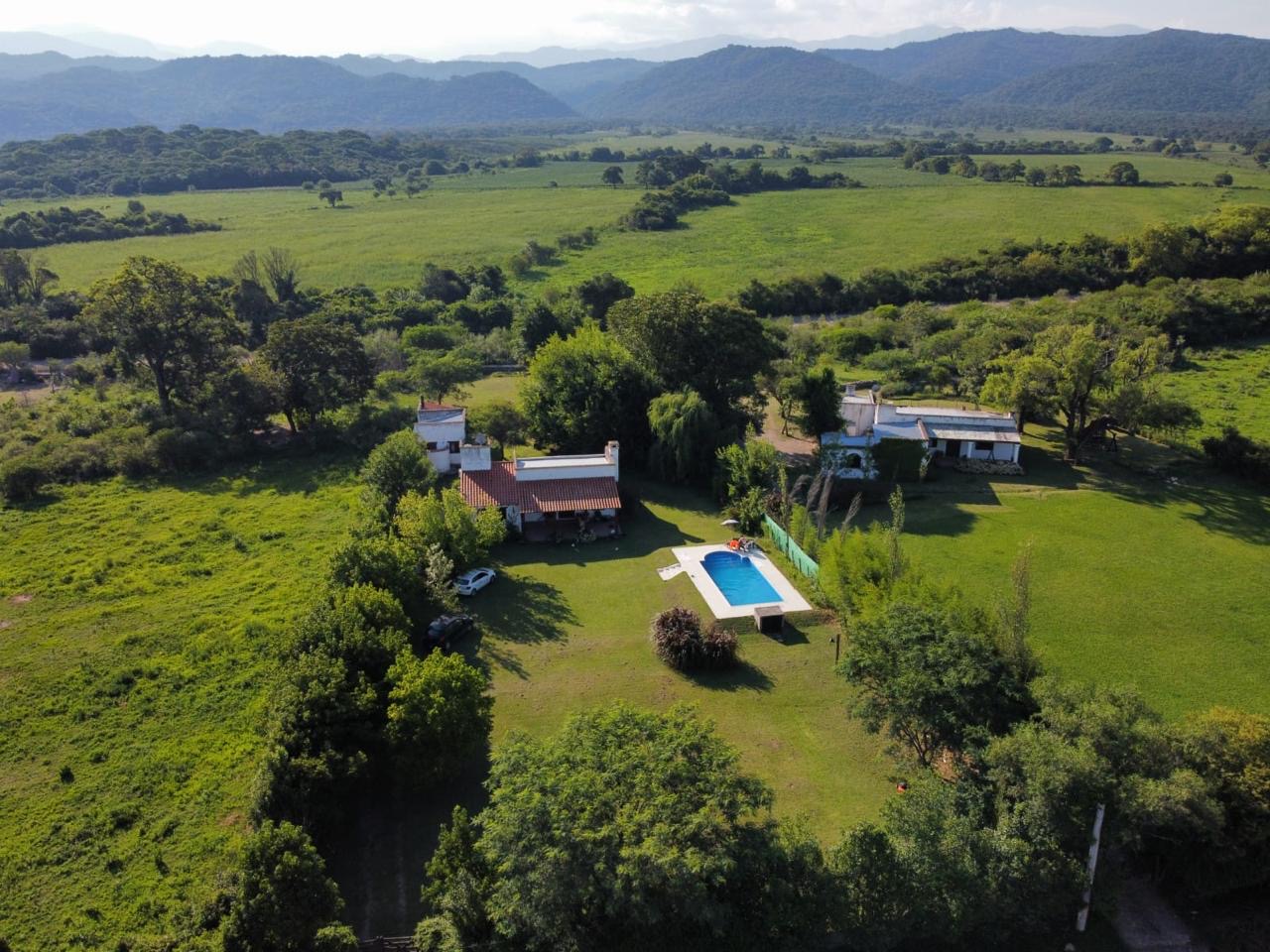 1ef3d68a-bde1-41d5-af94-aad1df1d4737