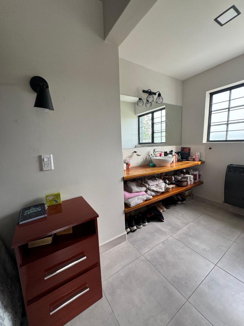 4ae2b010-29b2-4952-8ac7-fc0c7f46a4b9