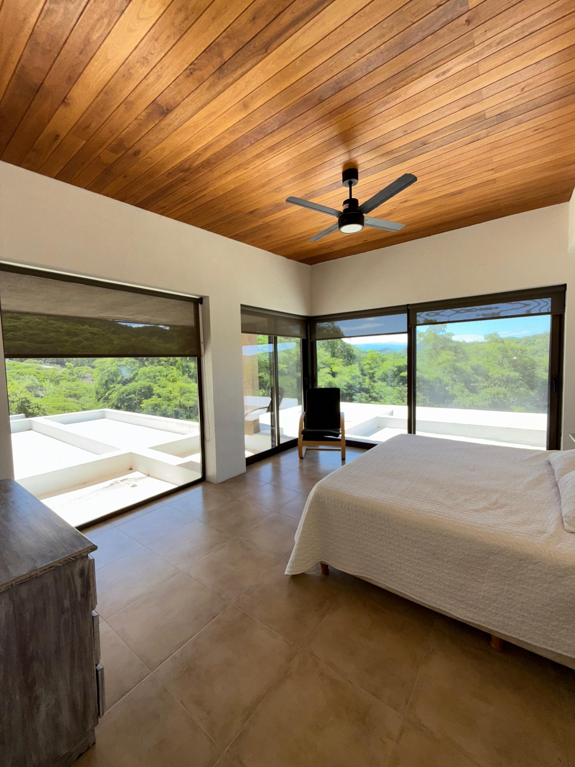 4faabd06-a127-429a-812b-3588a0f08df9