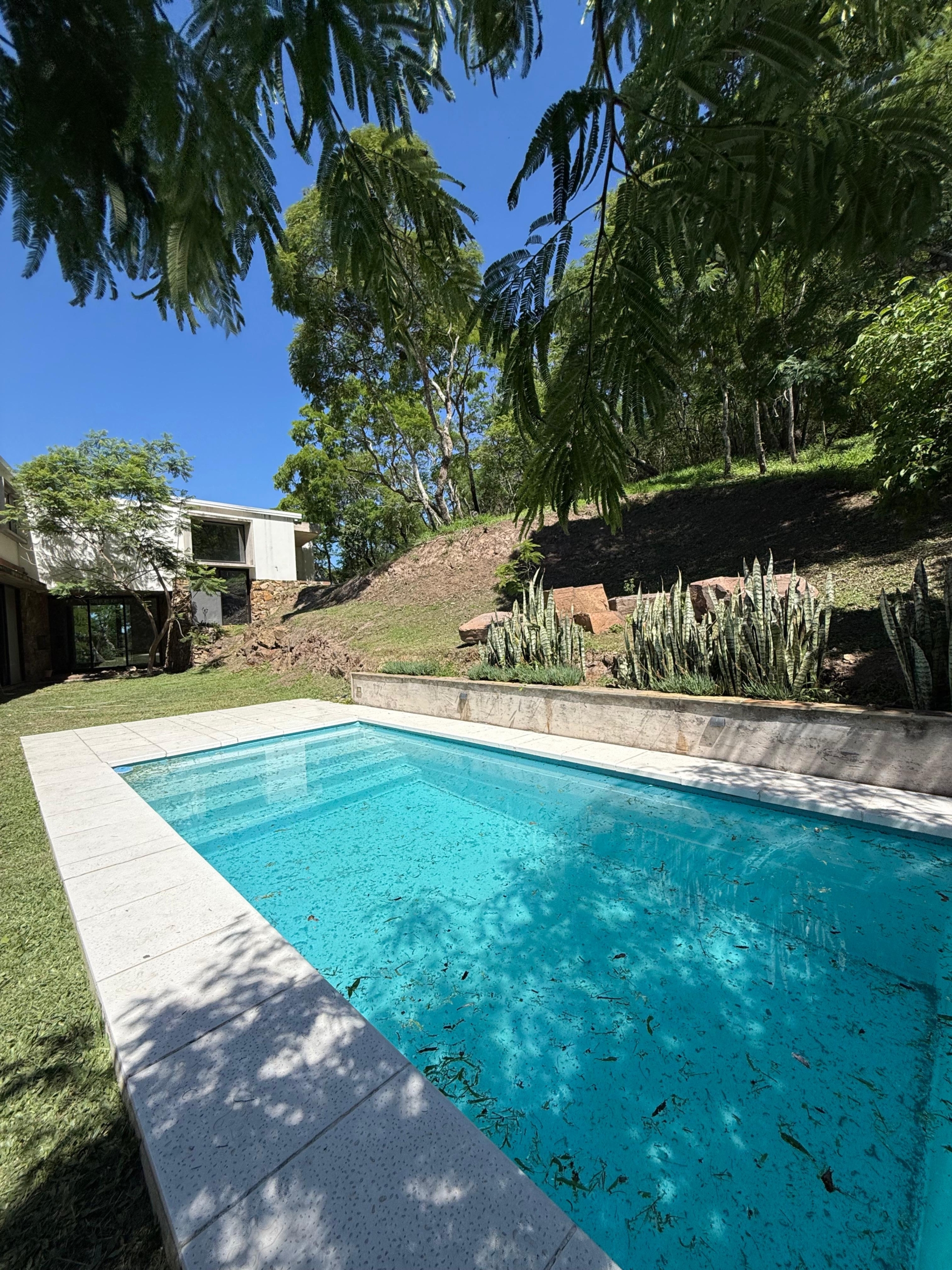 60d0da56-ad1e-4ebd-abd6-6871a0d6a4d0