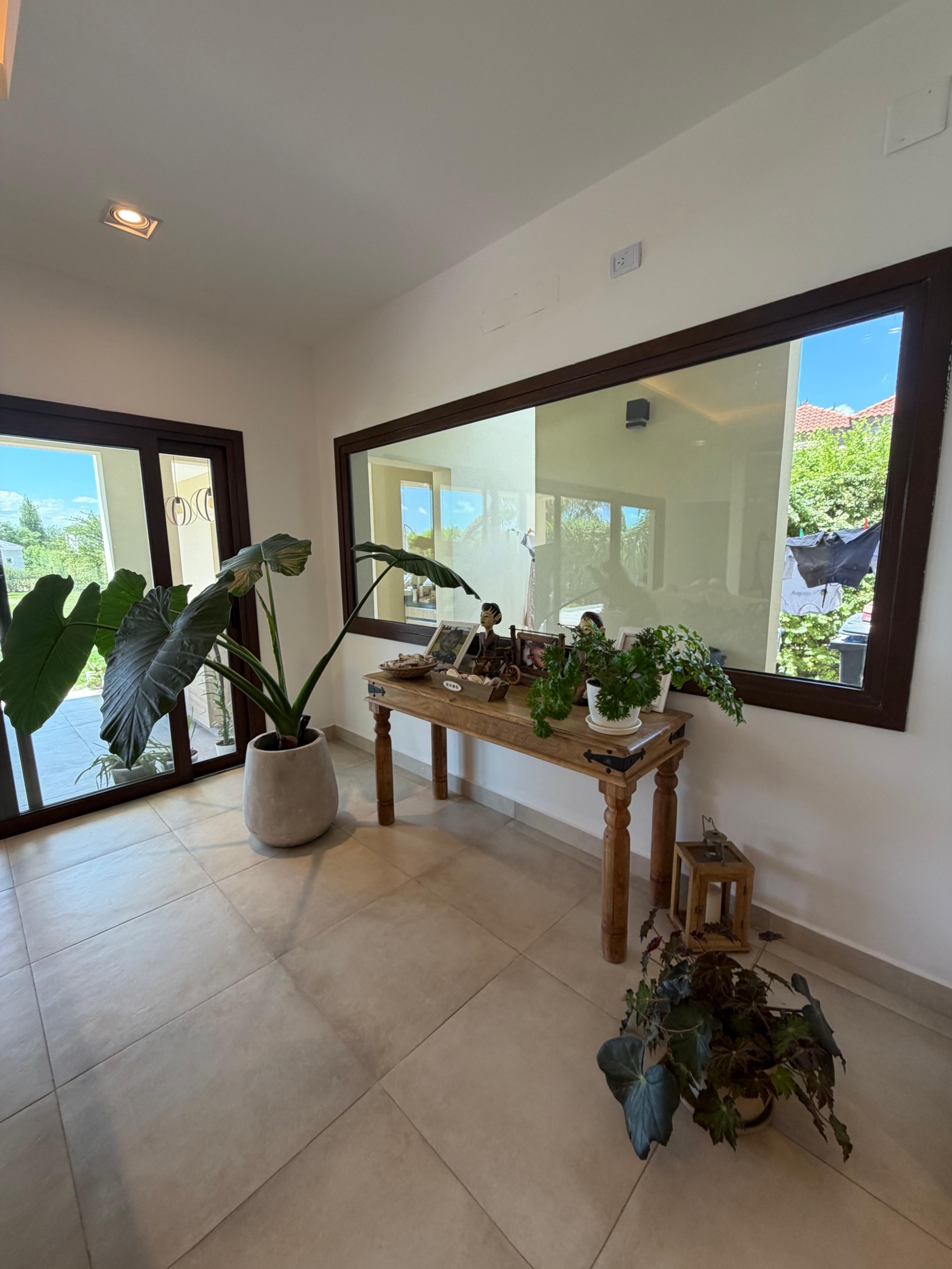 6c6e61d5-0eec-4de1-9b13-5c4f4637ec37