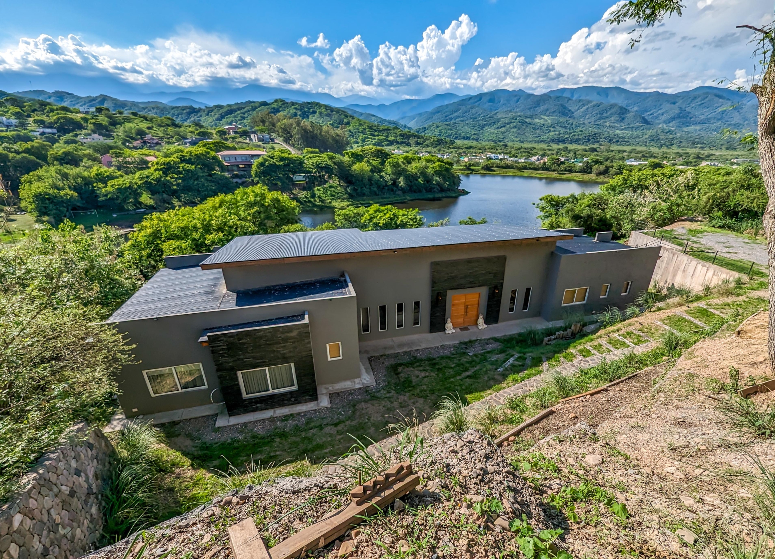 99826ea5-e95e-414d-81f7-ddb7dcf23f95