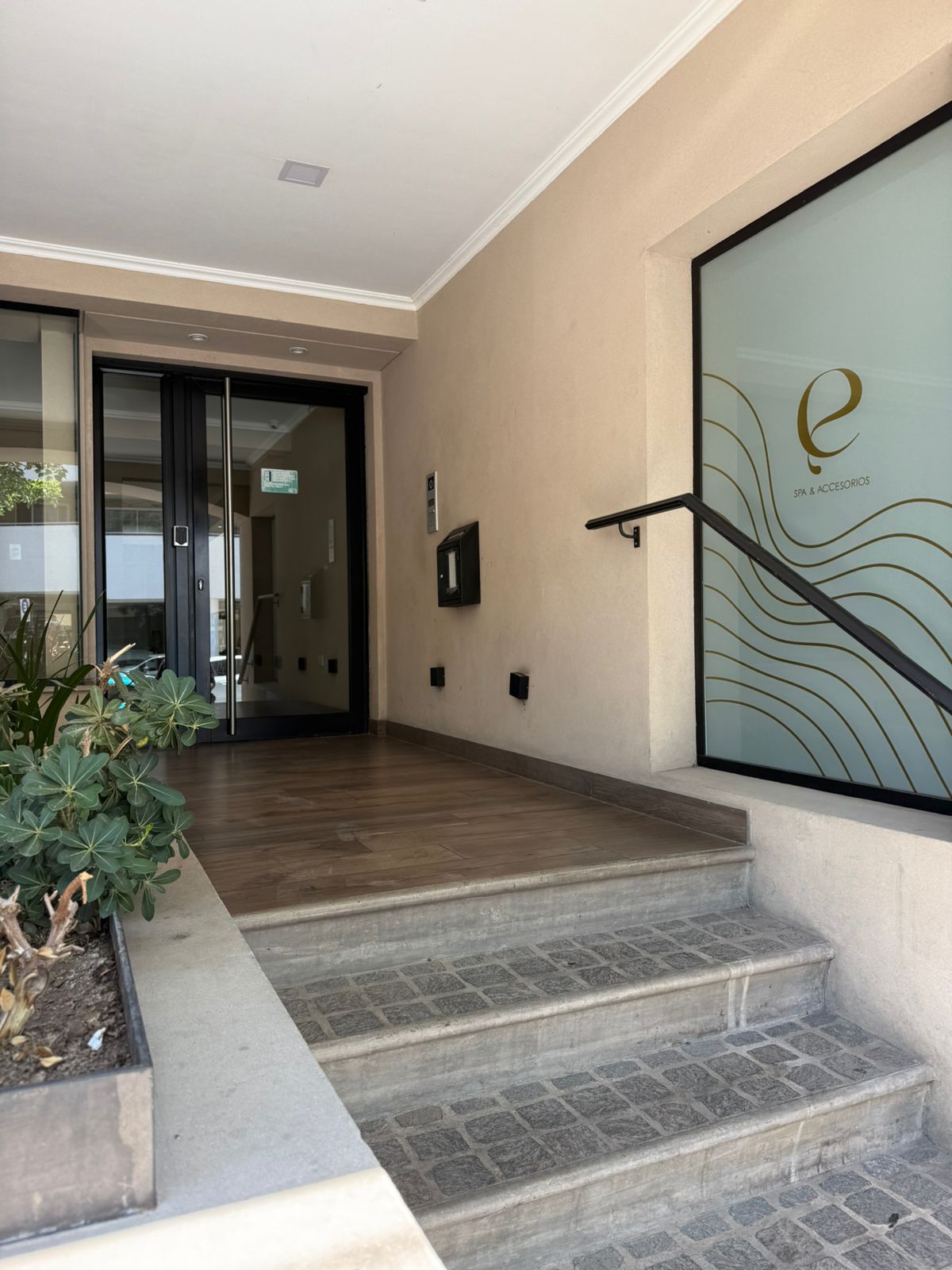 WhatsApp Image 2025-12-09 at 15.23.15 (1)