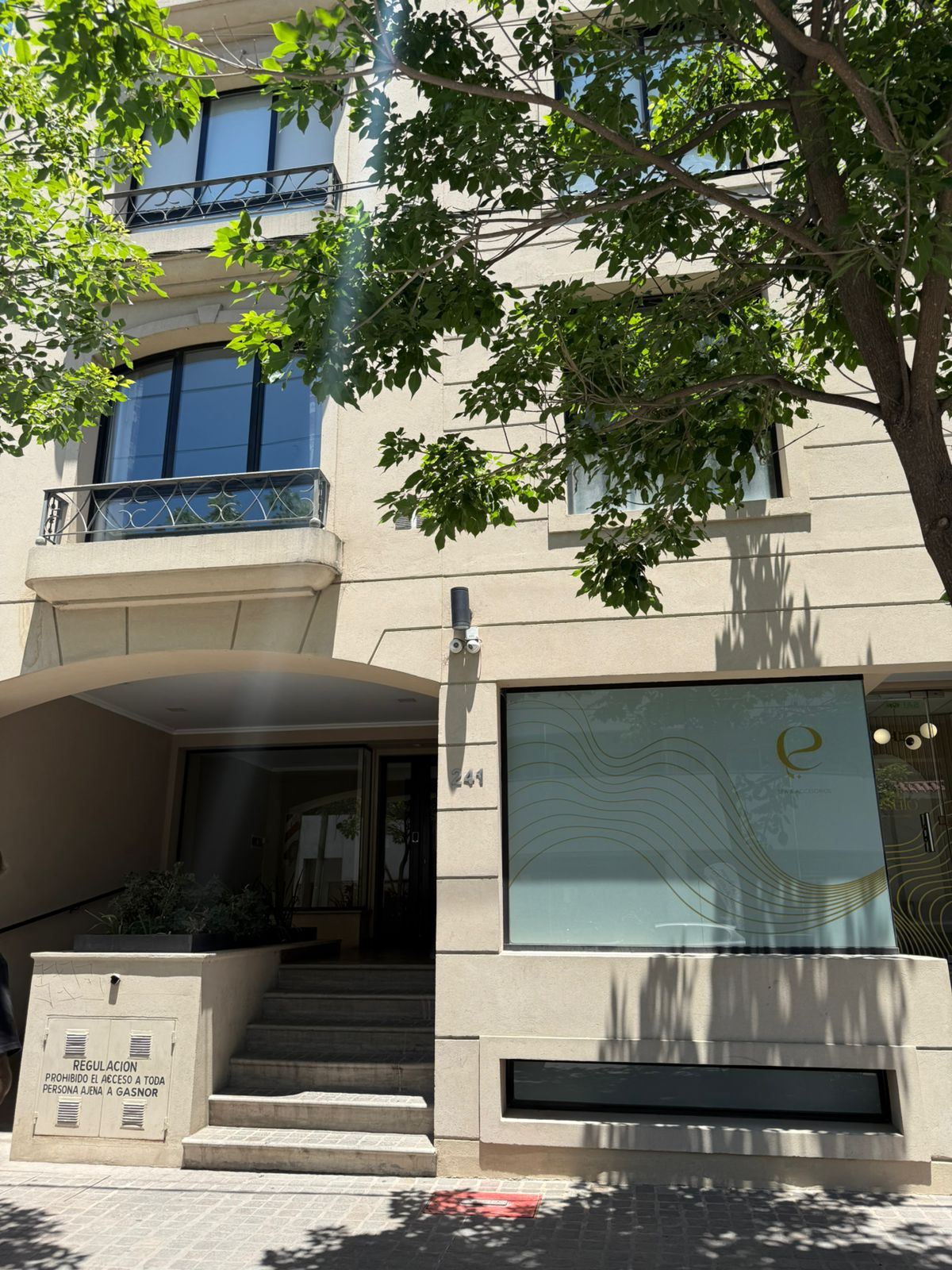 WhatsApp Image 2025-12-09 at 15.23.15