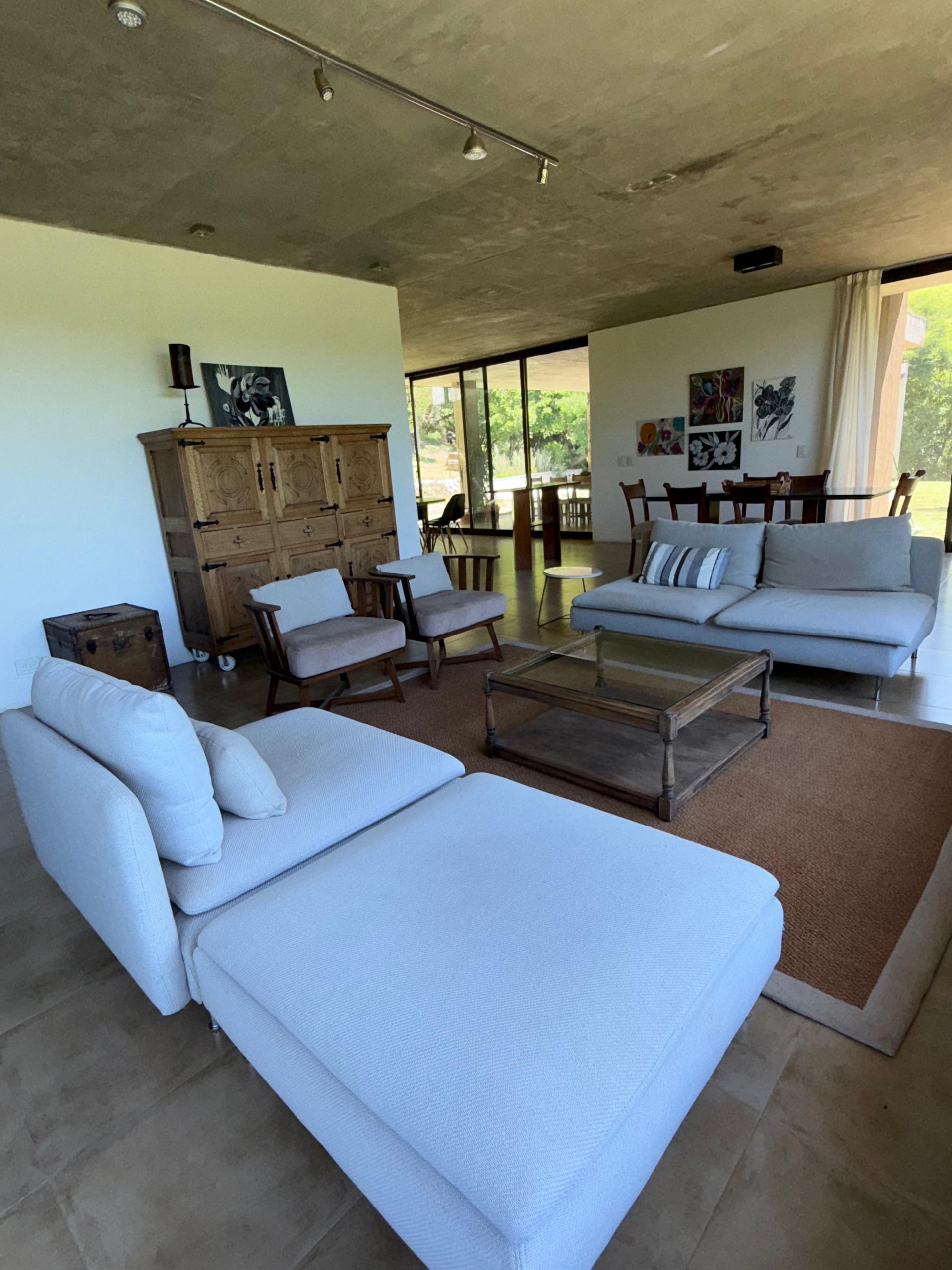 acb03260-ab5b-45ab-969d-b072721582a3