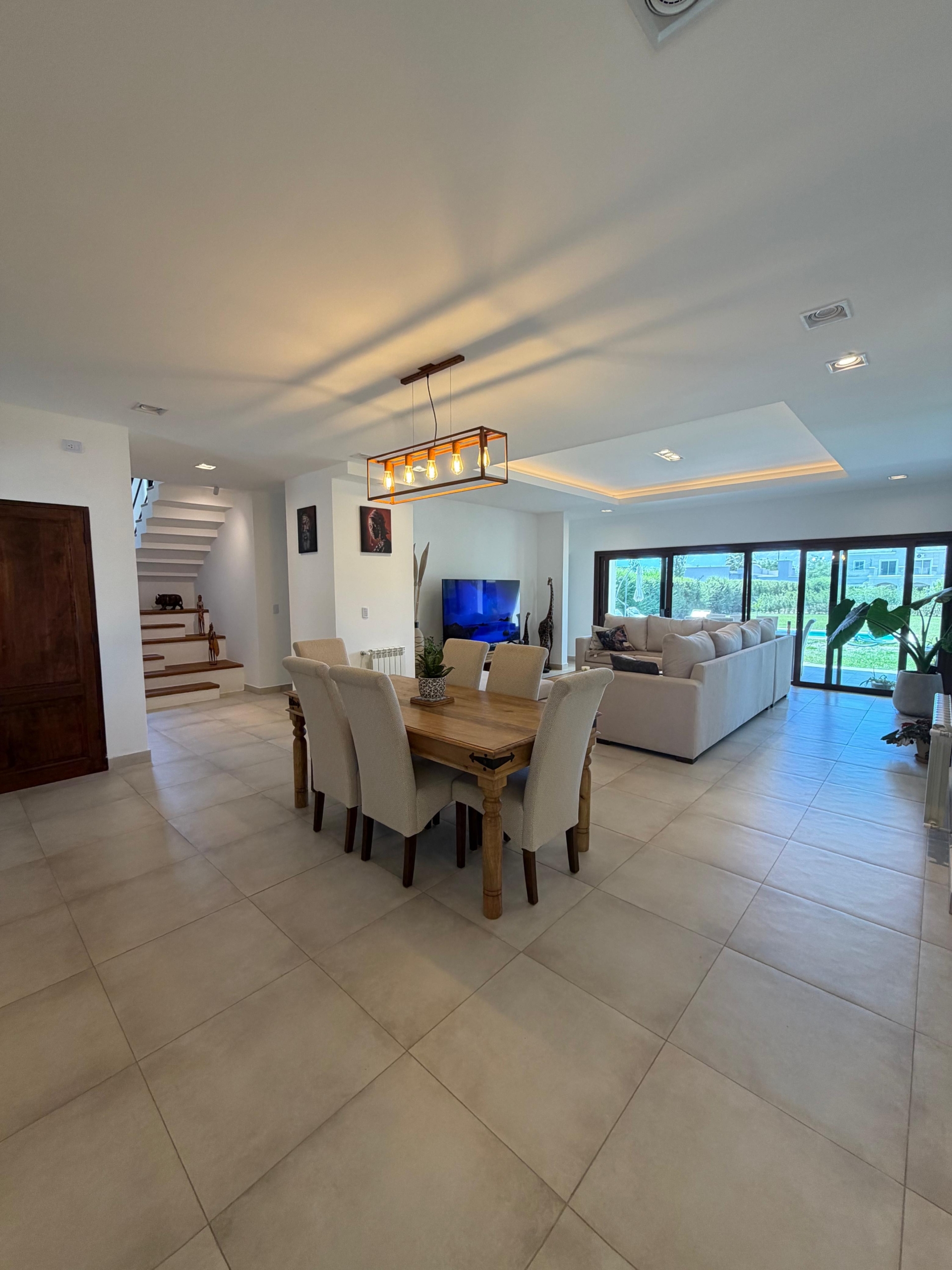 b43df97a-0124-41d8-b6d4-15844f8a47de