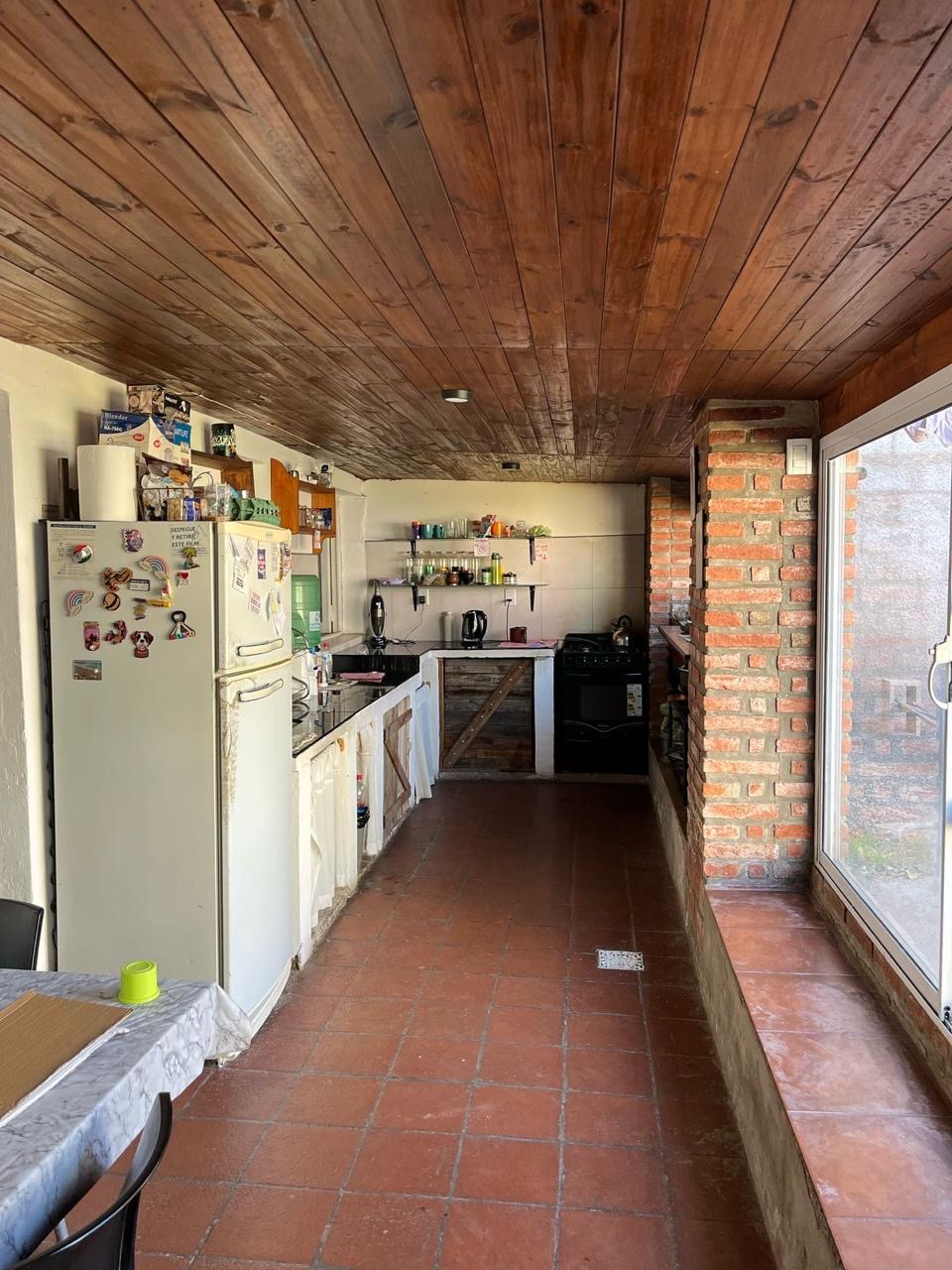 bd4f0761-49c6-4a6e-99da-48900b095517