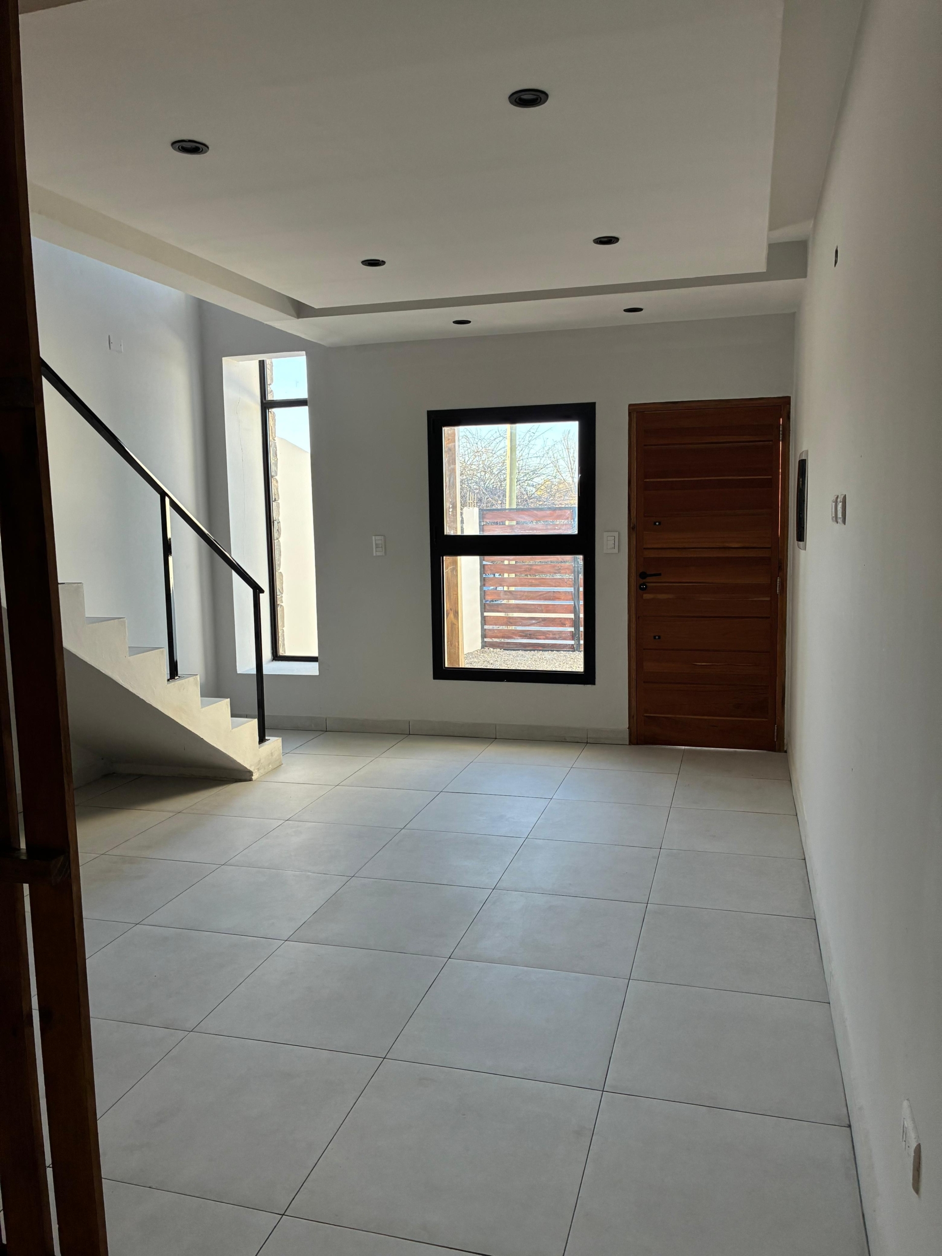 ca5a9481-f3db-4423-a175-2e040d5e56f2