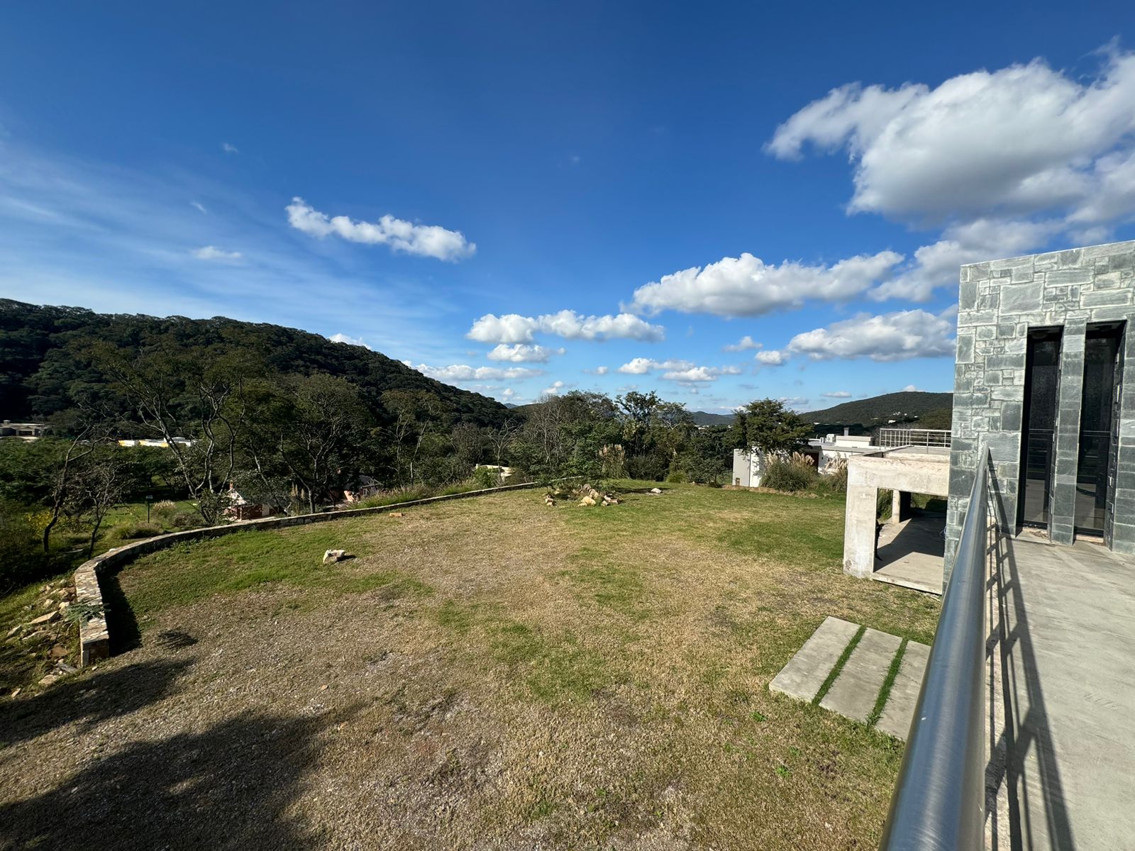 e013e72b-7073-41ad-b81c-3de7fd5f76fc