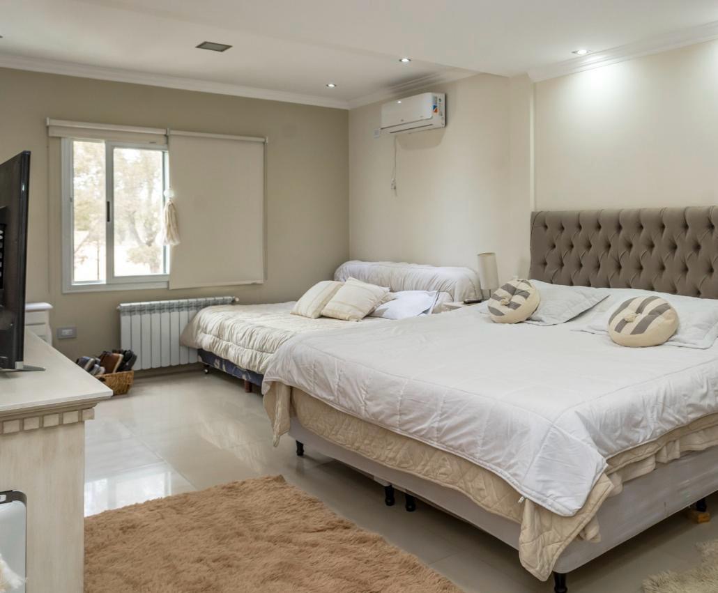 ea052cc2-1102-4db8-b57b-cb18a26ac3b7