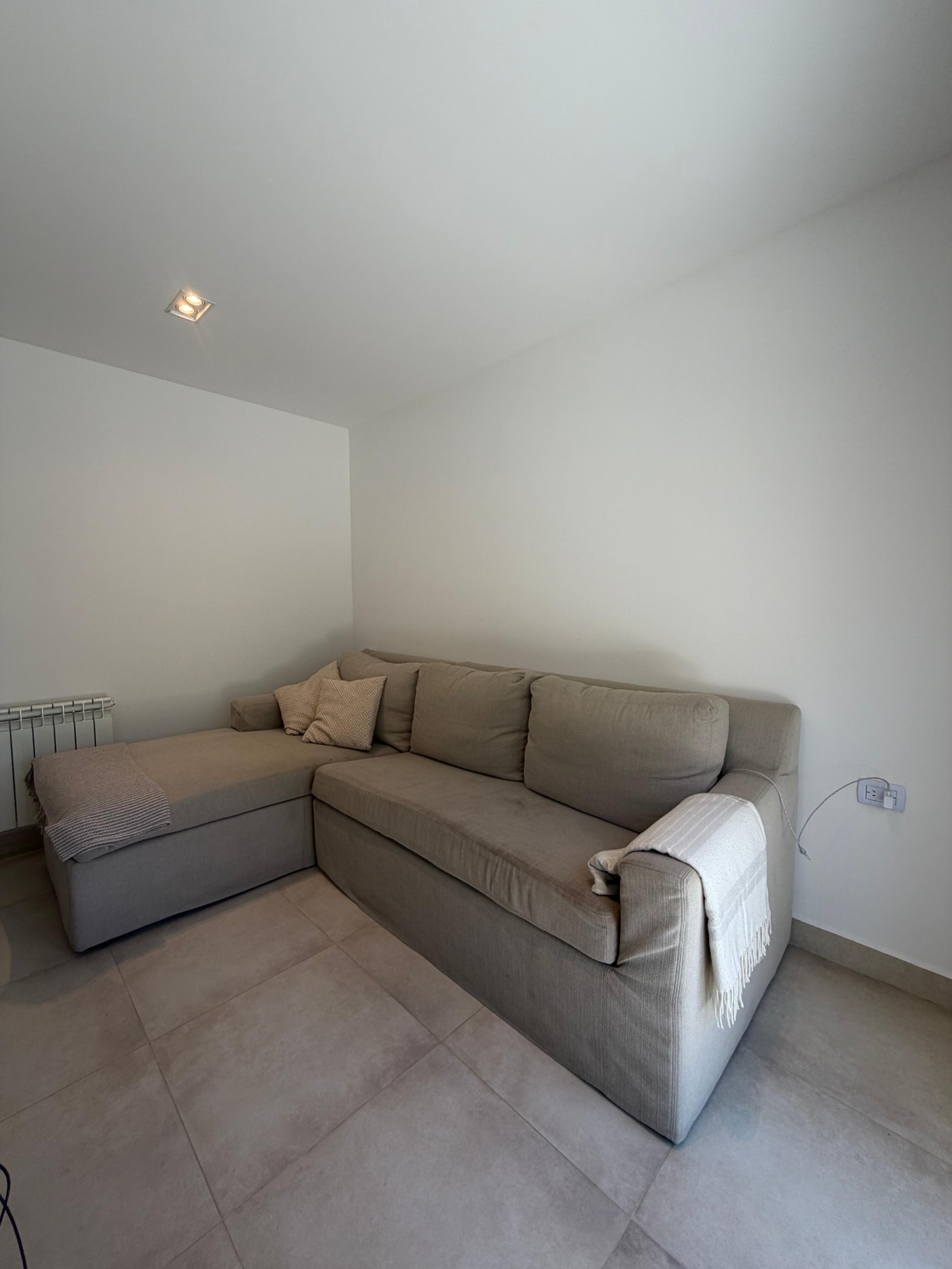 ed9f27b1-8780-4473-94b8-98a1f00e26e7