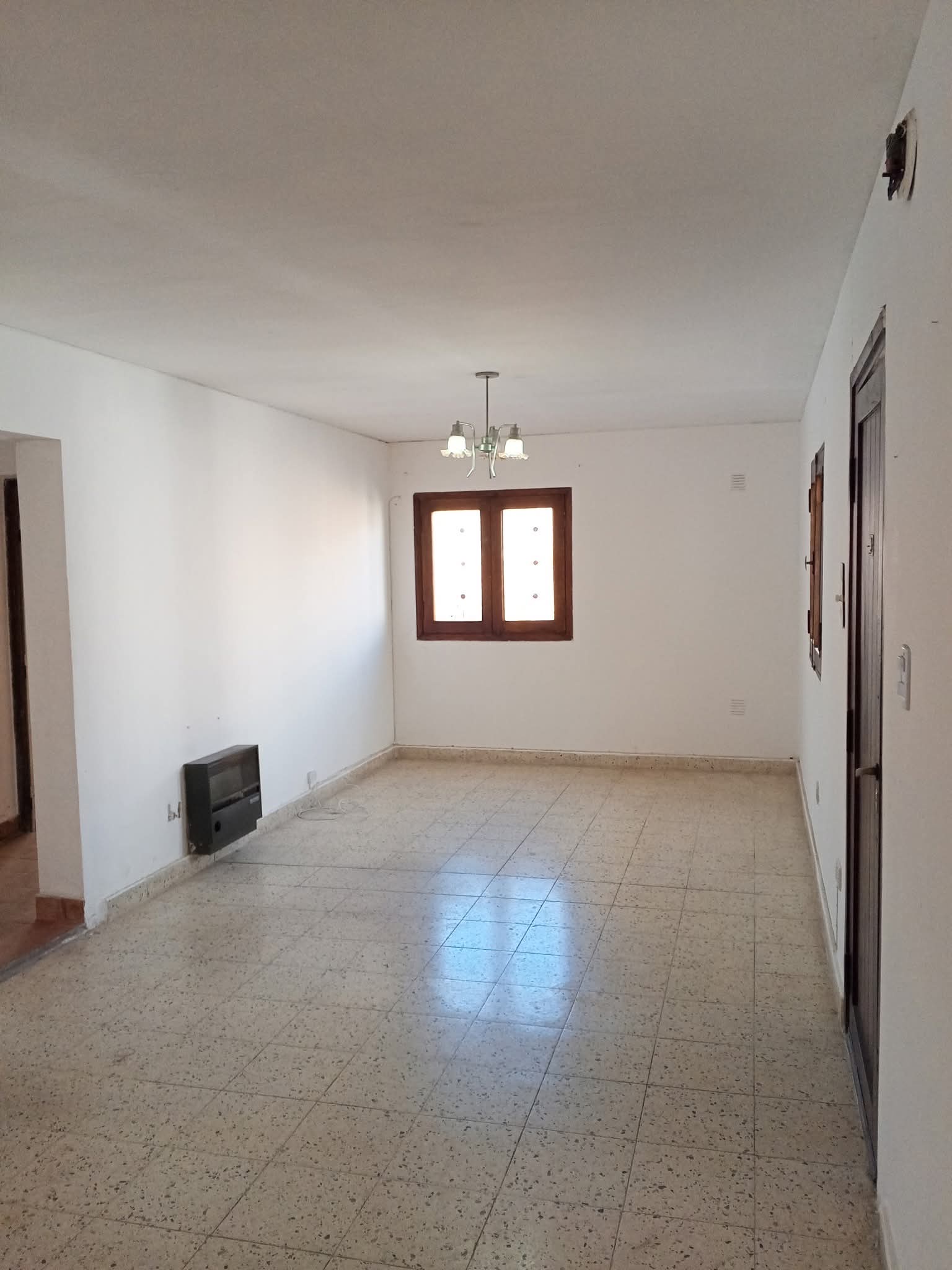 f0c4cb0d-f52e-43ea-8951-aaac2bb118e8