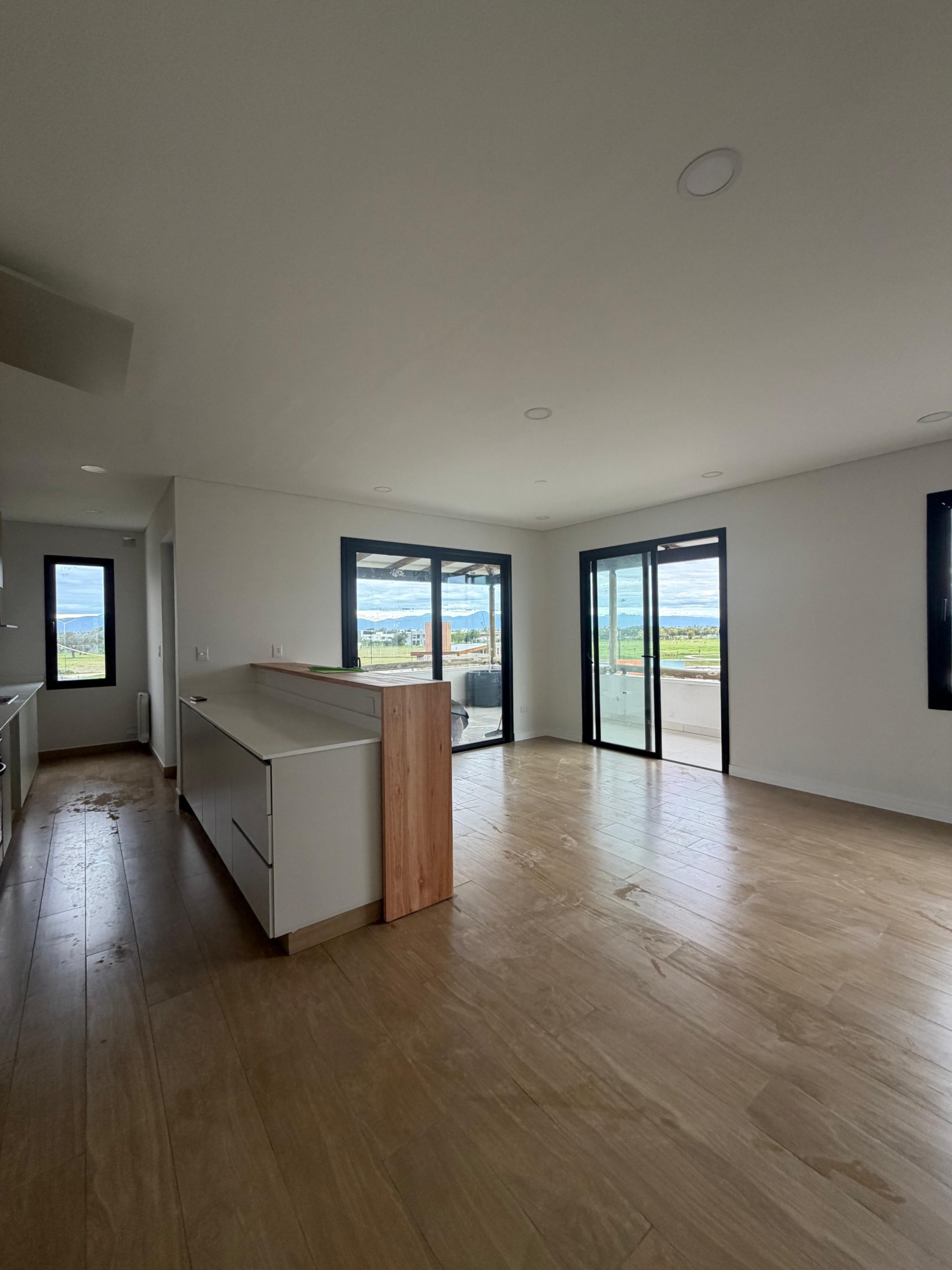 WhatsApp Image 2026-04-01 at 14.25.48